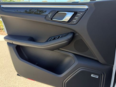 Certified 2026 Porsche Macan image 26