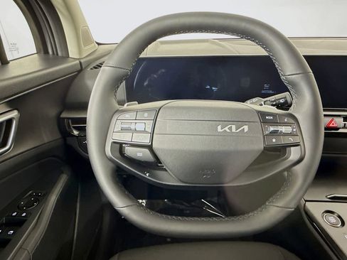 New 2026 Kia Sportage LX FWD image 12