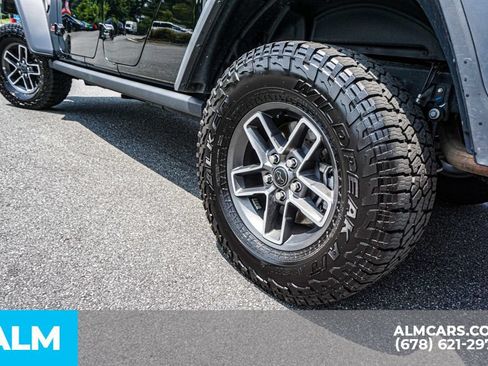 Used 2026 Jeep Gladiator Mojave AWD/4WD image 15