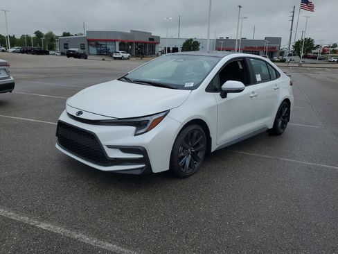New 2026 Toyota Corolla XSE FWD image 2