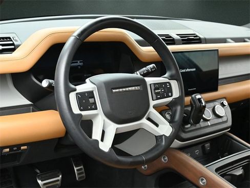 Used 2024 Land Rover Defender 130 S image 25