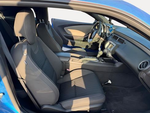 Used 2011 Chevrolet Camaro LS RWD image 11
