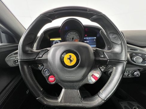 Used 2013 Ferrari 458 Italia Coupe RWD image 24