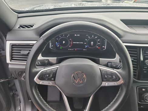 Used 2023 Volkswagen Atlas Cross Sport SE w/ Black Wheel Package FWD image 24