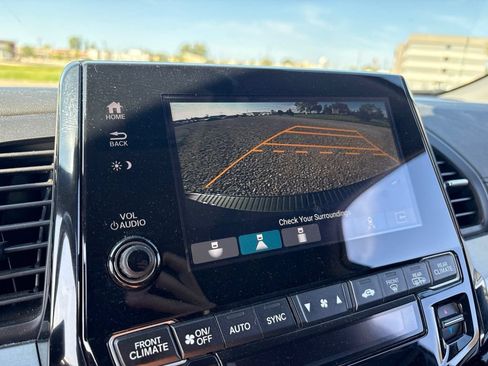 Used 2018 Honda Odyssey Elite image 25