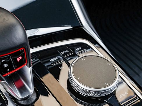 Used 2024 BMW M2 w/ Lighting Package image 30