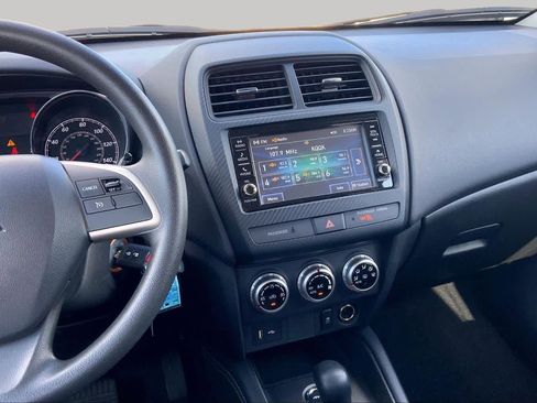 Used 2025 Mitsubishi Outlander Sport ES AWD/4WD image 7