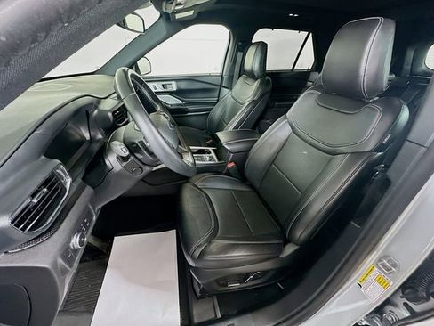 Used 2020 Ford Explorer ST w/ ST Street Pack image 22