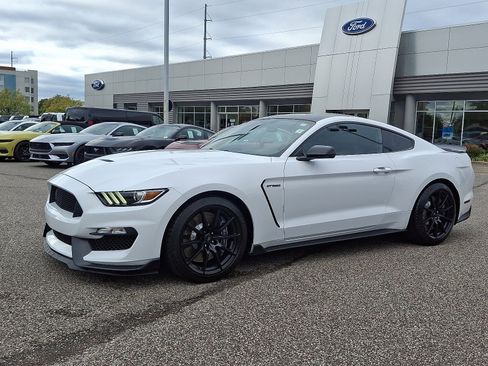 Used 2017 Ford Mustang Shelby GT350 w/ Electronics Package image 5