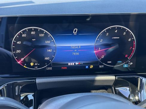 Certified 2025 Mercedes-Benz GLA 250 4MATIC image 30