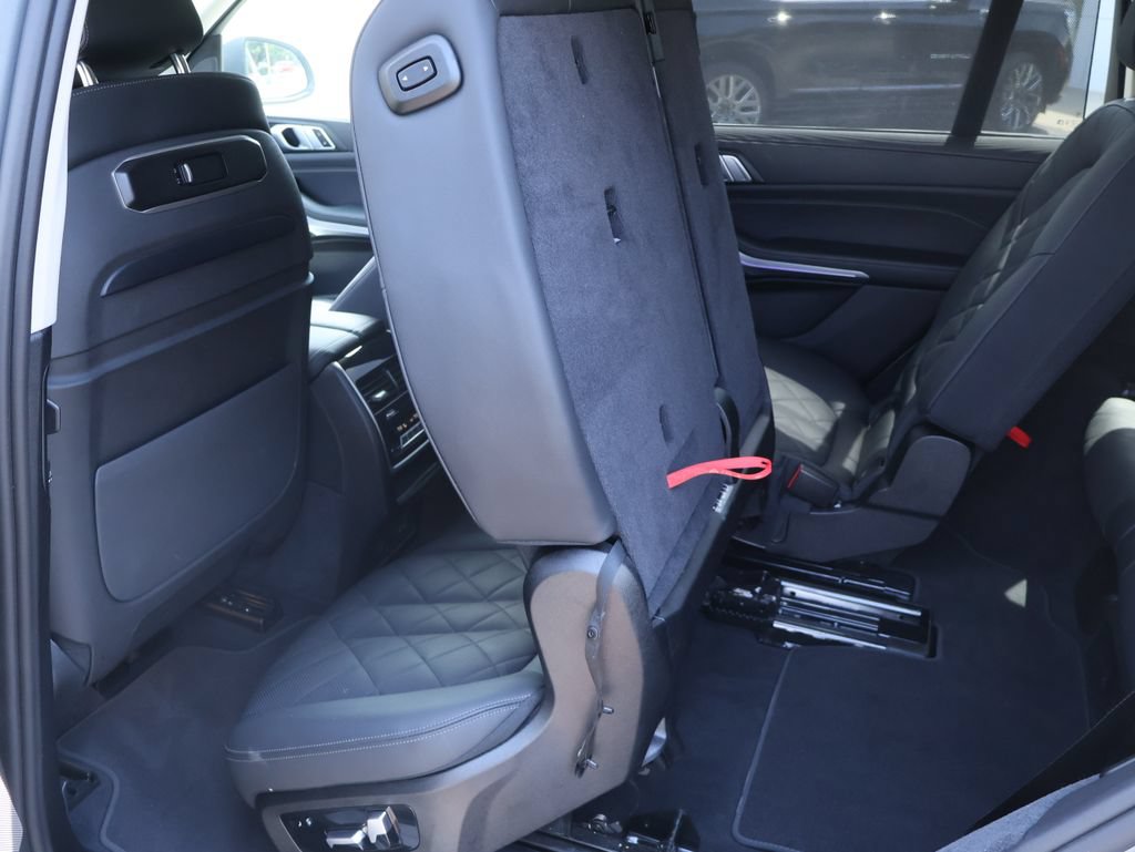 Used 2025 BMW X7 xDrive40i AWD/4WD image 19