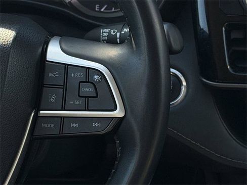 Certified 2023 Toyota Highlander LE image 15