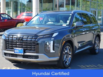 Used 2023 Hyundai Palisade Limited w/ Winter Package