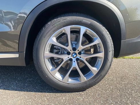 New 2026 BMW X5 xDrive50e w/ Climate Comfort Package AWD/4WD image 5