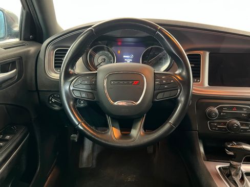 Used 2023 Dodge Charger SXT RWD image 12