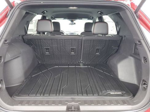 Certified 2024 Chevrolet Equinox RS w/ LPO, Floor Liner Package image 30