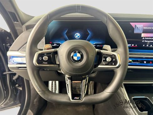 Used 2023 BMW 740i RWD image 12