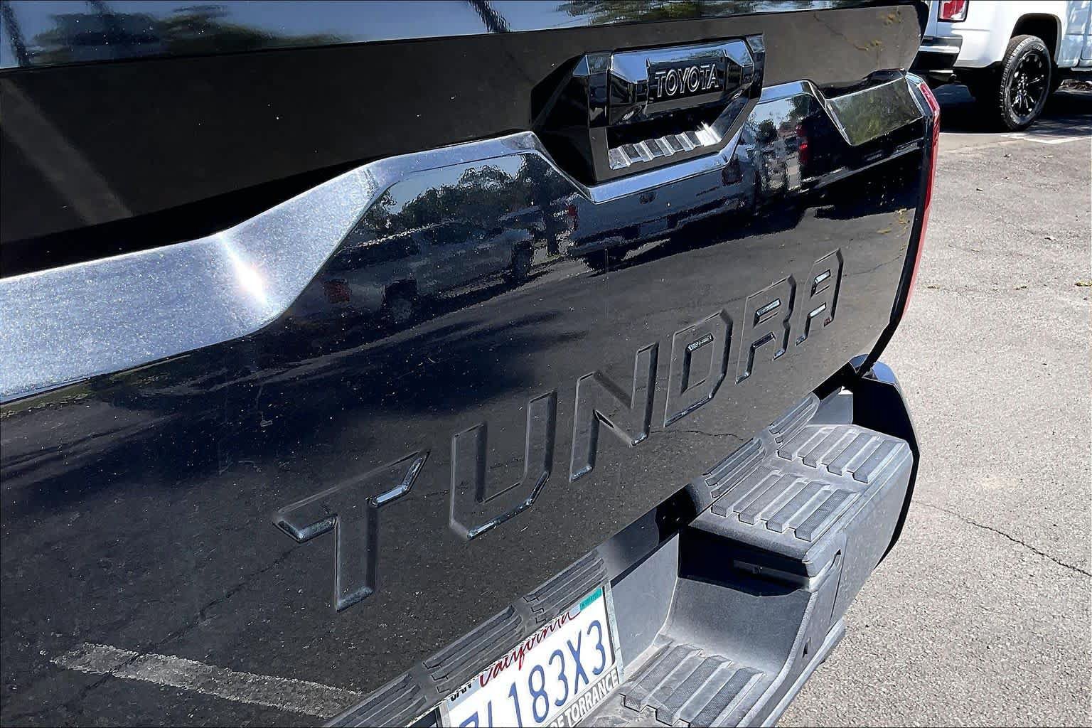 Used 2024 Toyota Tundra Limited AWD/4WD image 9