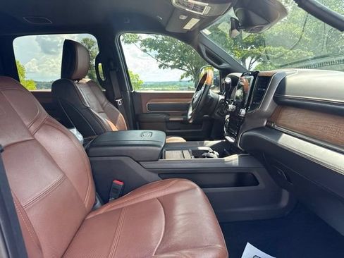 Used 2019 RAM 2500 Limited AWD/4WD image 11