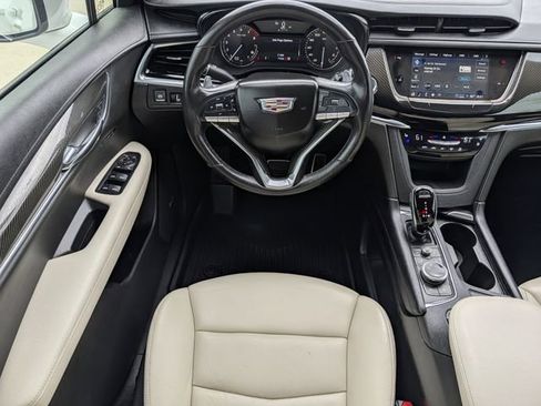 Used 2021 Cadillac XT6 Sport AWD/4WD image 11