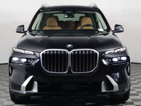 Used 2026 BMW X7 xDrive40i w/ Premium Package image 2