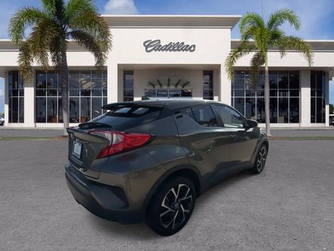 Used 2021 Toyota C-HR XLE image 14