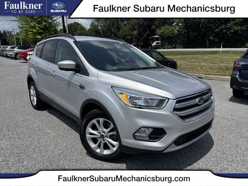 Used 2017 Ford Escape SE AWD/4WD image 1