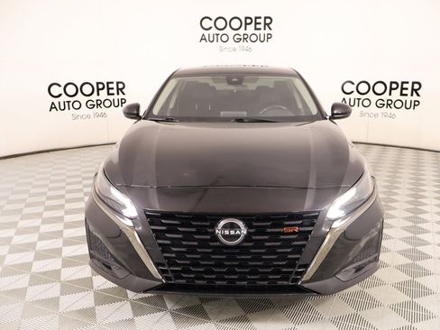 Used 2024 Nissan Altima 2.5 SR image 8