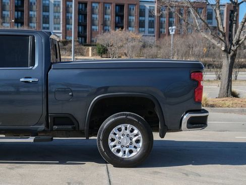 Used 2020 Chevrolet Silverado 2500 LTZ w/ LTZ Texas Edition AWD/4WD image 13
