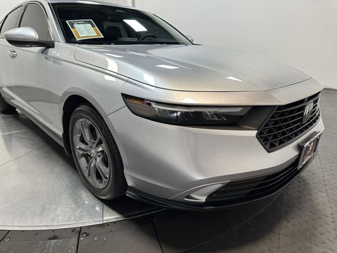 Used 2024 Honda Accord EX image 3