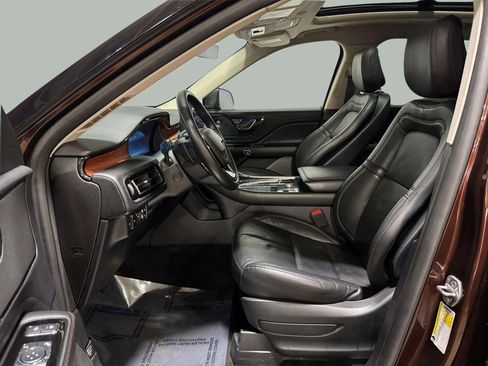 Certified 2020 Lincoln Aviator Reserve w/ Equipment Group 201A image 5