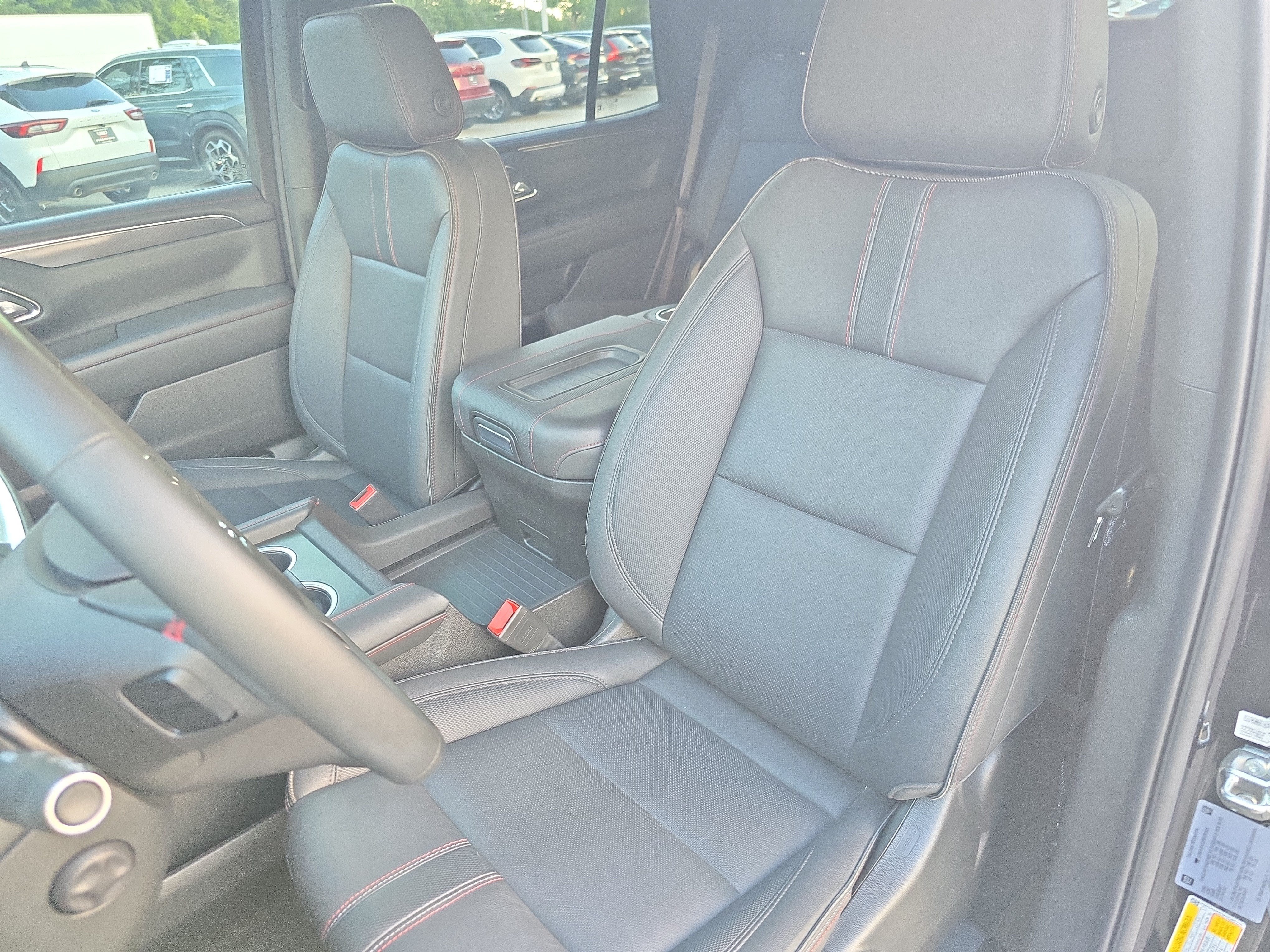 Used 2024 Chevrolet Tahoe RST w/ Luxury Package AWD/4WD image 16