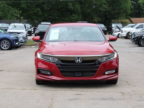 Used 2018 Honda Accord Sport image 2