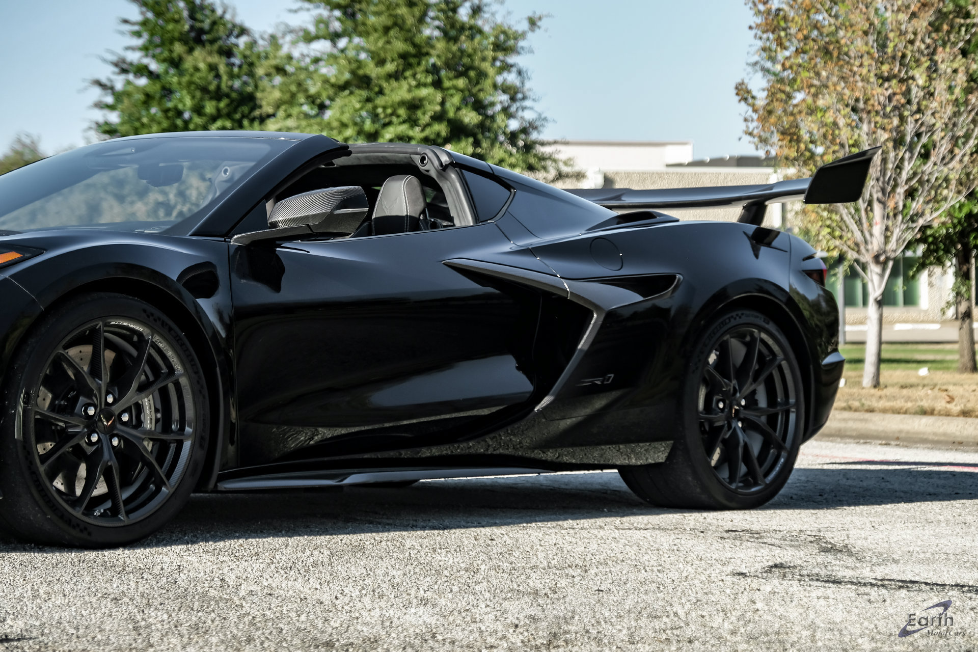 Used 2025 Chevrolet Corvette ZR1 w/ ZR1 Carbon Fiber Aero Package RWD image 10