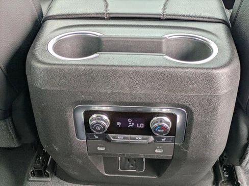 Used 2021 GMC Yukon Denali RWD image 17