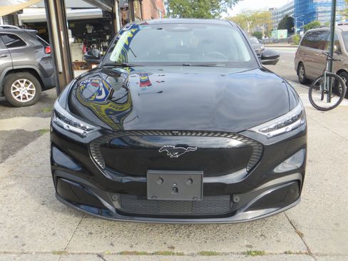 Used 2021 Ford Mustang Mach-E Select w/ Comfort/Technology Package image 3