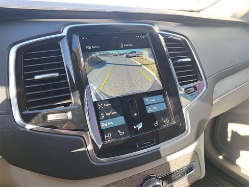 Used 2022 Volvo XC90 T6 Inscription w/ Advanced Package image 12