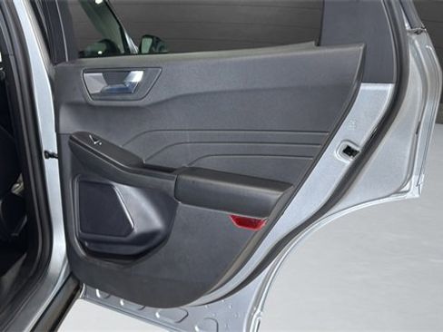 Used 2024 Ford Escape Platinum image 30