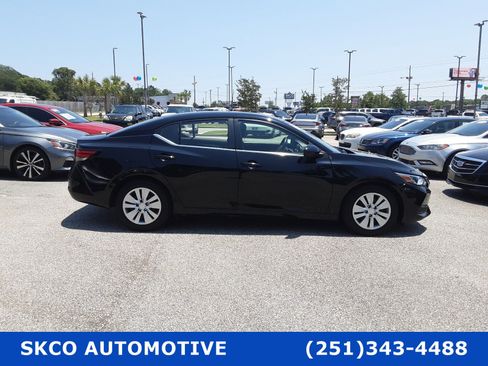 Used 2023 Nissan Sentra S image 6