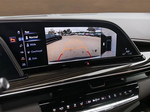 Certified 2021 Cadillac Escalade Sport w/ Driver Assist Tech Package image 18