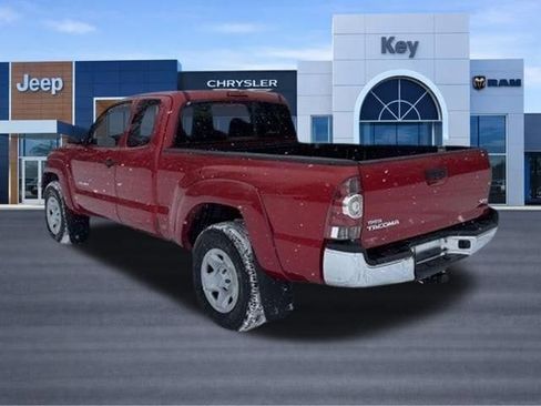 Used 2011 Toyota Tacoma 4x4 Access Cab w/ SR5 Pkg #2 image 3