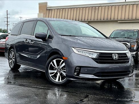 Used 2023 Honda Odyssey Touring image 3