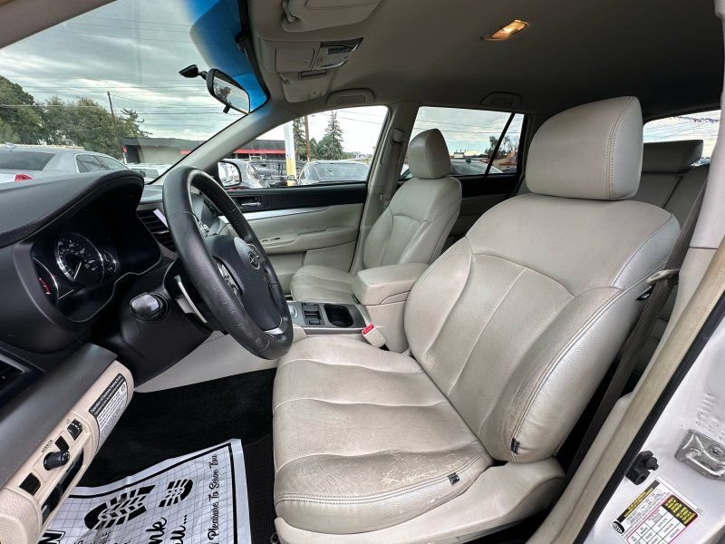 Used 2012 Subaru Outback 2.5i Premium w/ All-Weather Pkg AWD/4WD image 12