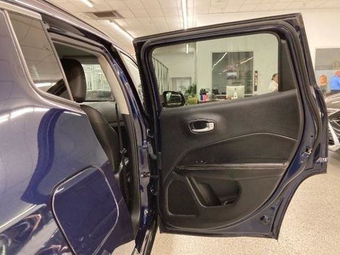 Used 2018 Jeep Compass Latitude w/ Popular Equipment Group image 38