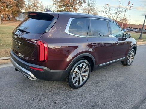 Used 2022 Kia Telluride EX w/ EX Premium Package image 11