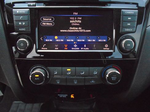 Used 2021 Nissan Rogue Sport S image 7