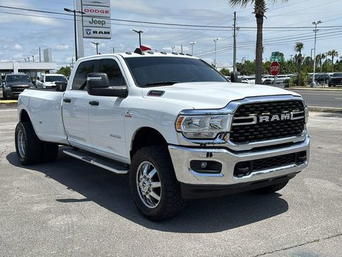 Used 2023 RAM 3500 Big Horn w/ Level 1 Equipment Group AWD/4WD image 8