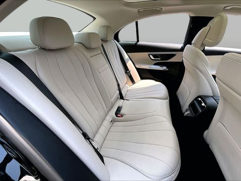 Certified 2025 Mercedes-Benz E 350 Sedan image 41