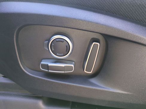 New 2026 Land Rover Defender 130 V8 image 14