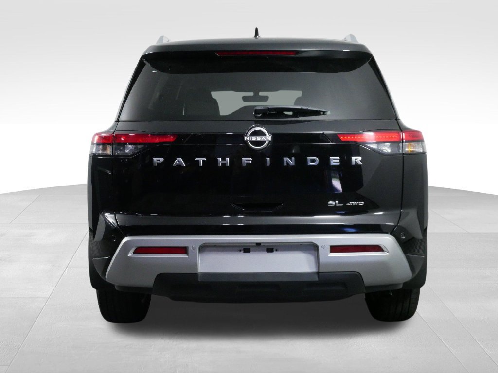Used 2025 Nissan Pathfinder SL AWD/4WD image 9